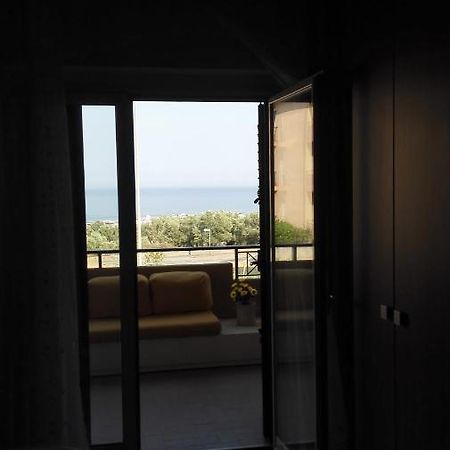 B&B I Girasoli Soverato Marina Εξωτερικό φωτογραφία