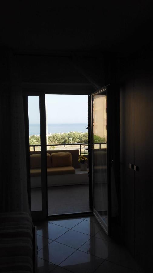 B&B I Girasoli Soverato Marina Εξωτερικό φωτογραφία